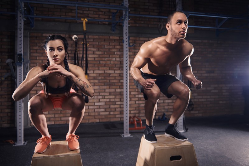 chica y chico crossfit