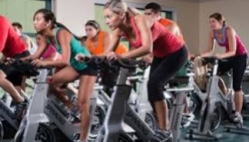 DIFFERENCE BETWEEN EXERCISE BIKE AND SPINNING BIKE